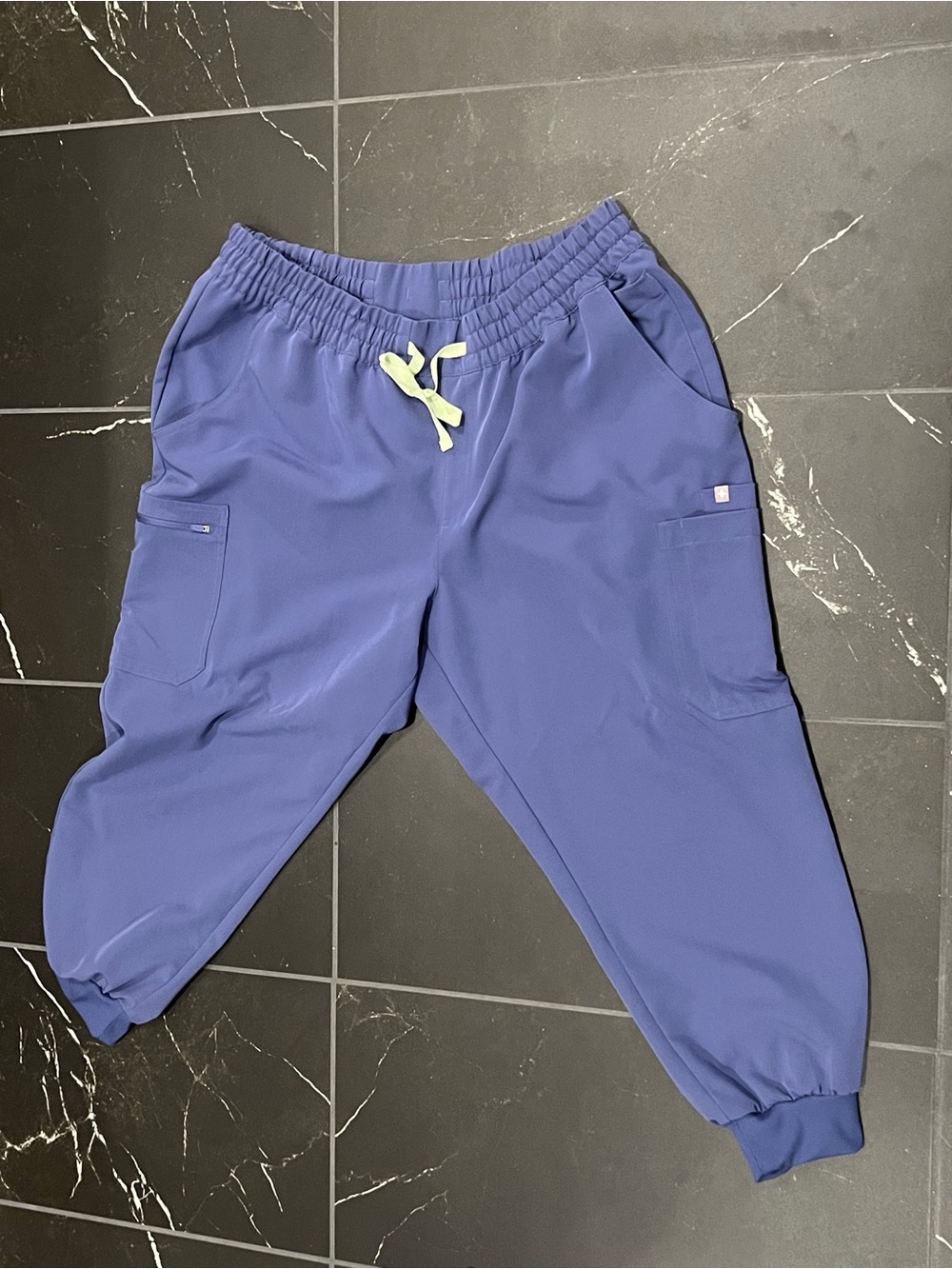 FIGS Uman Jogger in Wayfarer 3XP